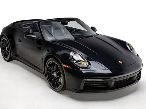 Used 2021 Porsche 911 Carrera image 6