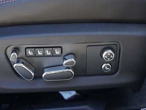 Used 2021 Bentley Continental GT AWD/4WD image 30