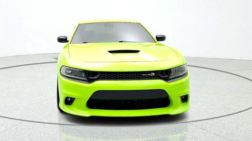 Used 2023 Dodge Charger Scat Pack w/ Technology Group RWD image 2