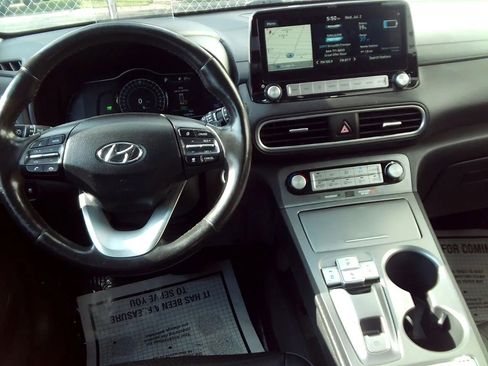 Used 2021 Hyundai Kona Ultimate FWD image 17