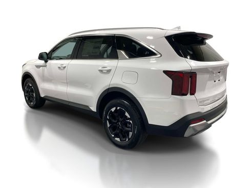 New 2026 Kia Sorento S AWD/4WD image 2