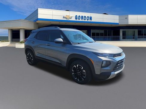 Used 2023 Chevrolet TrailBlazer LT w/ Convenience Package FWD image 8