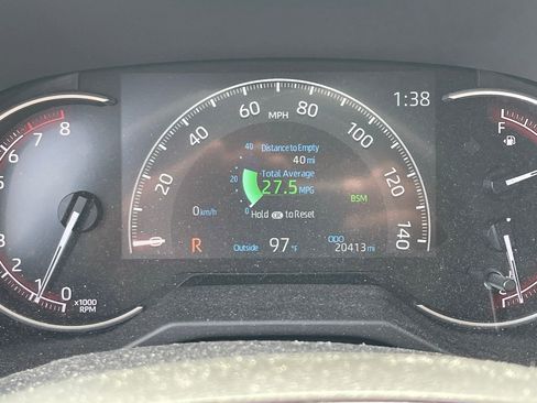 Used 2023 Toyota RAV4 XLE Premium image 10