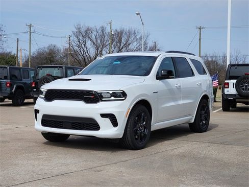 New 2026 Dodge Durango GT image 2
