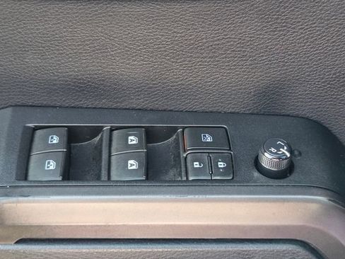Used 2019 Toyota Tacoma TRD Sport AWD/4WD image 27