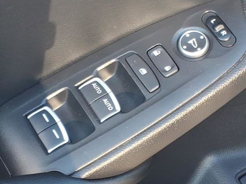 Used 2022 Honda Accord EX-L image 18