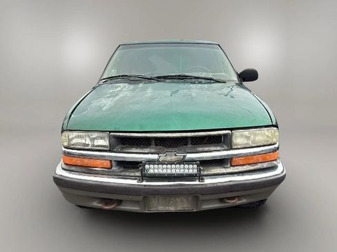 Used 2000 Chevrolet Blazer LT w/ LT Preferred Equipment Group AWD/4WD image 8