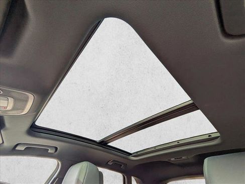 Used 2025 Audi Q3 2.0T Premium image 15