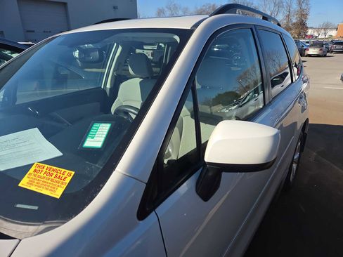 Used 2015 Subaru Forester 2.5i Premium w/ All-Weather Package image 12
