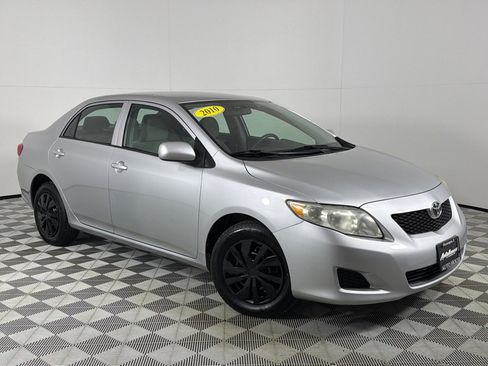 Used 2010 Toyota Corolla LE image 2