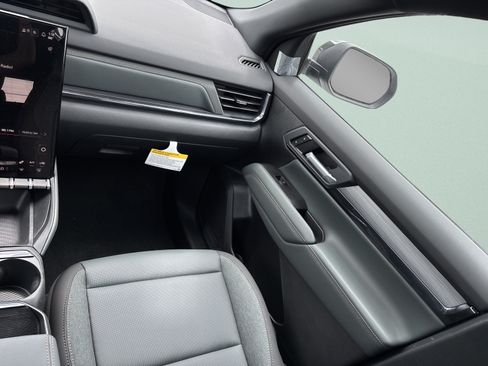 New 2026 GMC Terrain AT4 AWD/4WD image 26