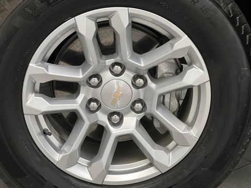 Used 2023 Chevrolet Silverado 1500 LT image 60