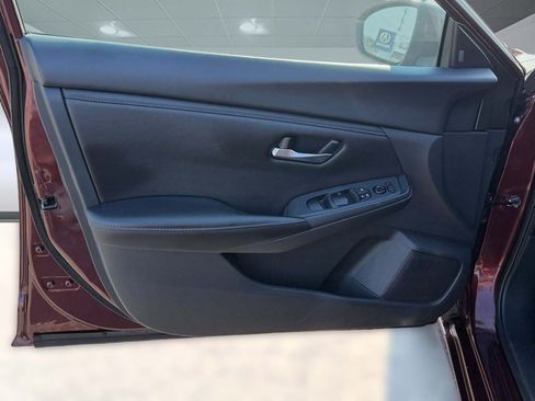 Used 2025 Nissan Sentra SV FWD image 16