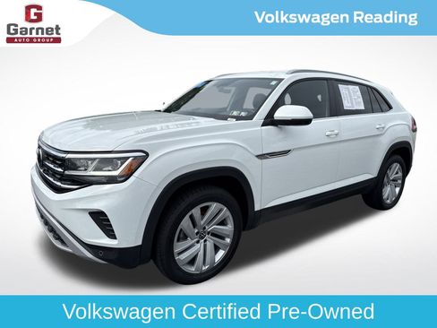 Certified 2022 Volkswagen Atlas Cross Sport SE image 1