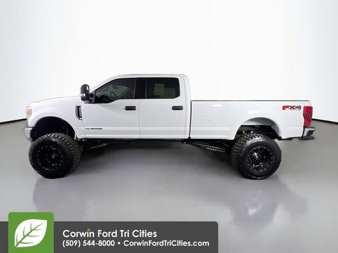 Used 2022 Ford F350 XLT w/ FX4 Off-Road Package image 6