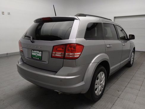 Used 2020 Dodge Journey SE FWD image 9