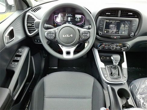 New 2025 Kia Soul LX image 7