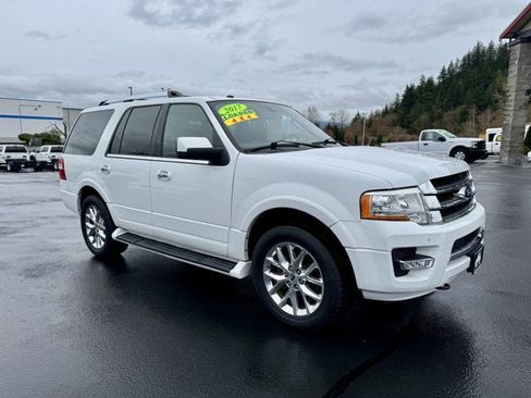Used 2017 Ford Expedition Limited image 3
