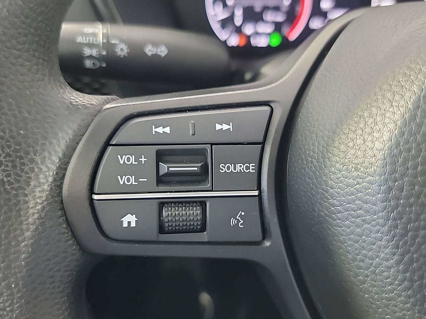 Certified 2025 Honda CR-V EX image 25