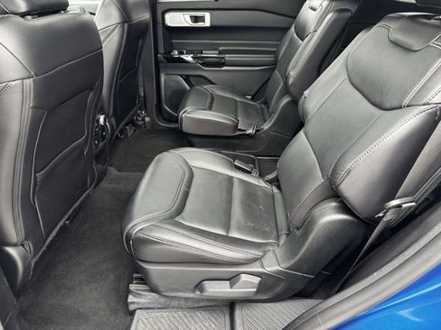 Used 2021 Ford Explorer ST w/ ST Street Pack image 7