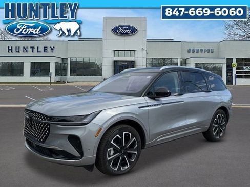 Used 2024 Lincoln Nautilus Reserve AWD/4WD image 1