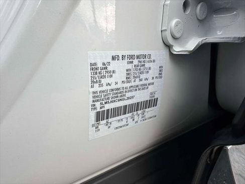 Used 2022 Lincoln Aviator AWD w/ Premium Package image 10