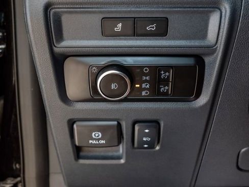 Used 2024 Ford Expedition Limited AWD/4WD image 14