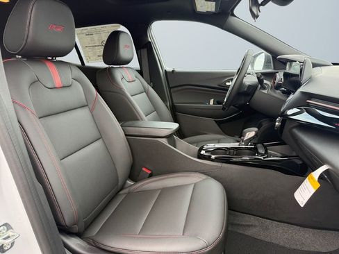 New 2026 Chevrolet Trax RS w/ Sunroof Package image 15