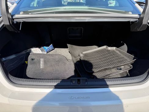 Used 2020 Lexus ES 350 w/ Premium Package FWD image 17