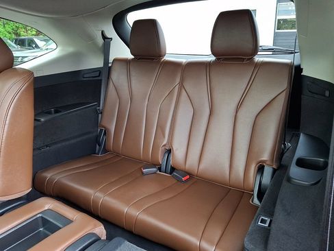 Used 2023 Acura MDX SH-AWD w/ Technology Package image 10