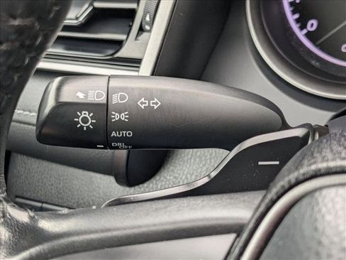 Used 2023 Toyota Camry SE image 20