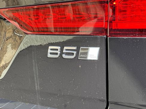 New 2025 Volvo V60 B5 Cross Country Plus w/ Protection Package Premier image 7