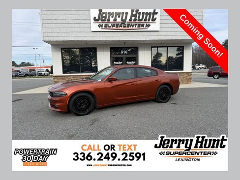 Used 2020 Dodge Charger SXT w/ Driver Convenience Group image 1
