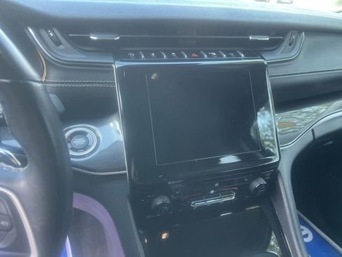 Used 2021 Jeep Grand Cherokee L Laredo w/ Luxury Tech Group I AWD/4WD image 18