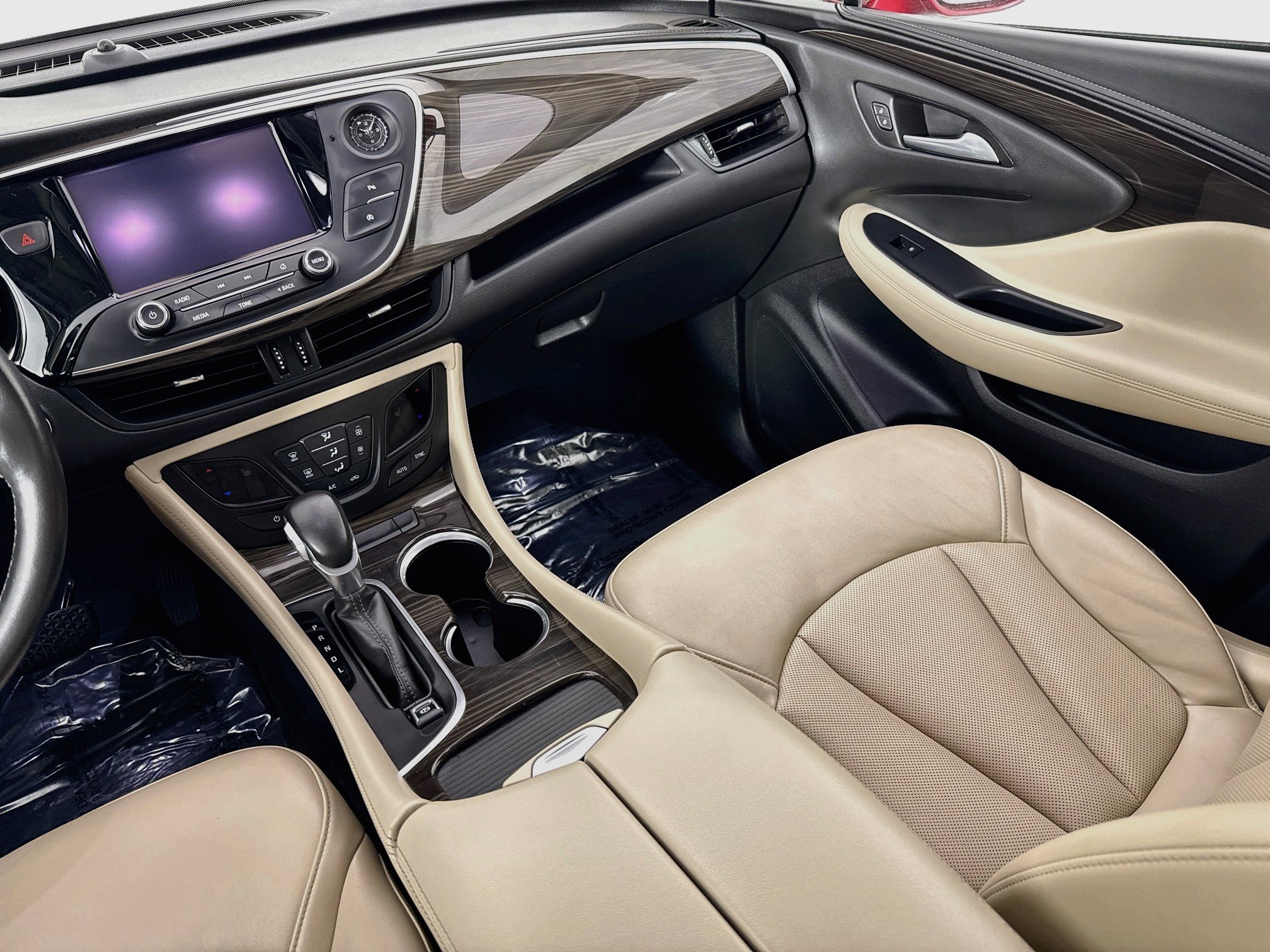 Certified 2020 Buick Envision Essence AWD/4WD image 23