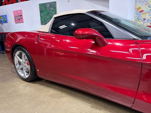 Used 2008 Chevrolet Corvette Convertible w/ Preferred Equipment Group RWD image 49