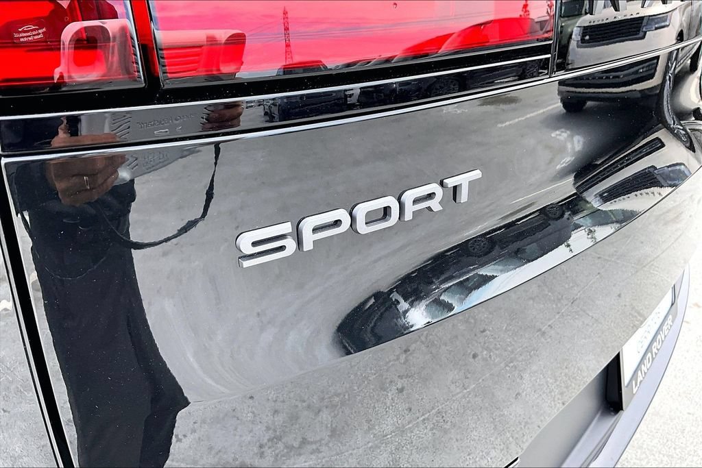 New 2026 Land Rover Range Rover Sport SE AWD/4WD image 9