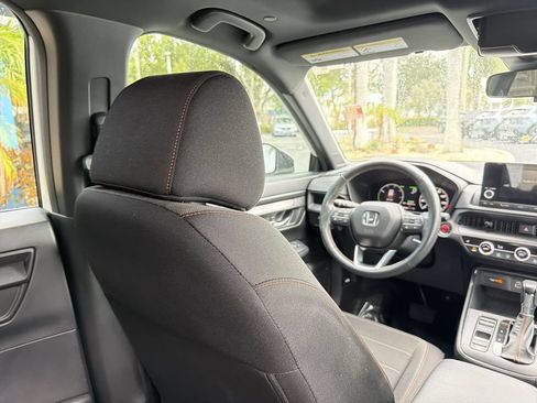 Used 2023 Honda CR-V Sport image 17