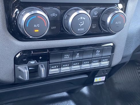 New 2023 RAM 3500 Tradesman w/ Safety Group image 22