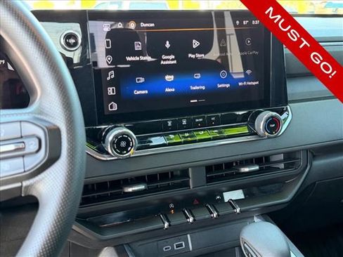 Used 2024 Chevrolet Colorado Trail Boss w/ Technology Package image 18