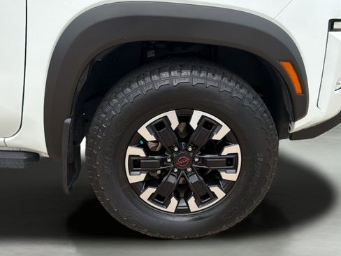Used 2023 Nissan Frontier PRO-4X w/ Pro Convenience Package AWD/4WD image 28