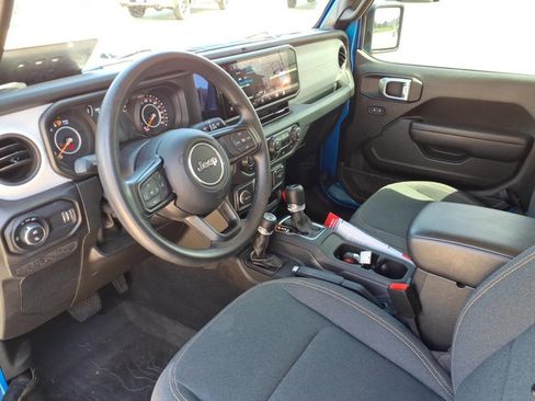 Used 2024 Jeep Gladiator Sport AWD/4WD image 21