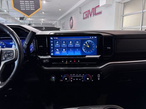 Certified 2022 Chevrolet Silverado 1500 LT image 16