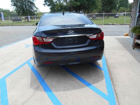 Used 2011 Hyundai Sonata Limited FWD image 17