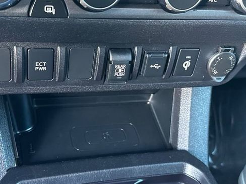 Certified 2022 Toyota Tacoma 4x4 Double Cab image 35