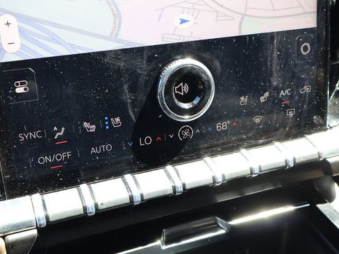 Used 2026 GMC Yukon Denali Ultimate AWD/4WD image 10