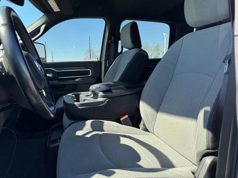 Used 2024 RAM 2500 Big Horn AWD/4WD image 15