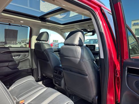 Used 2023 Honda Pilot Touring image 30