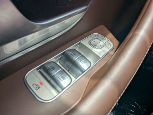 Used 2024 Mercedes-Benz GLE 53 AMG 4MATIC image 16