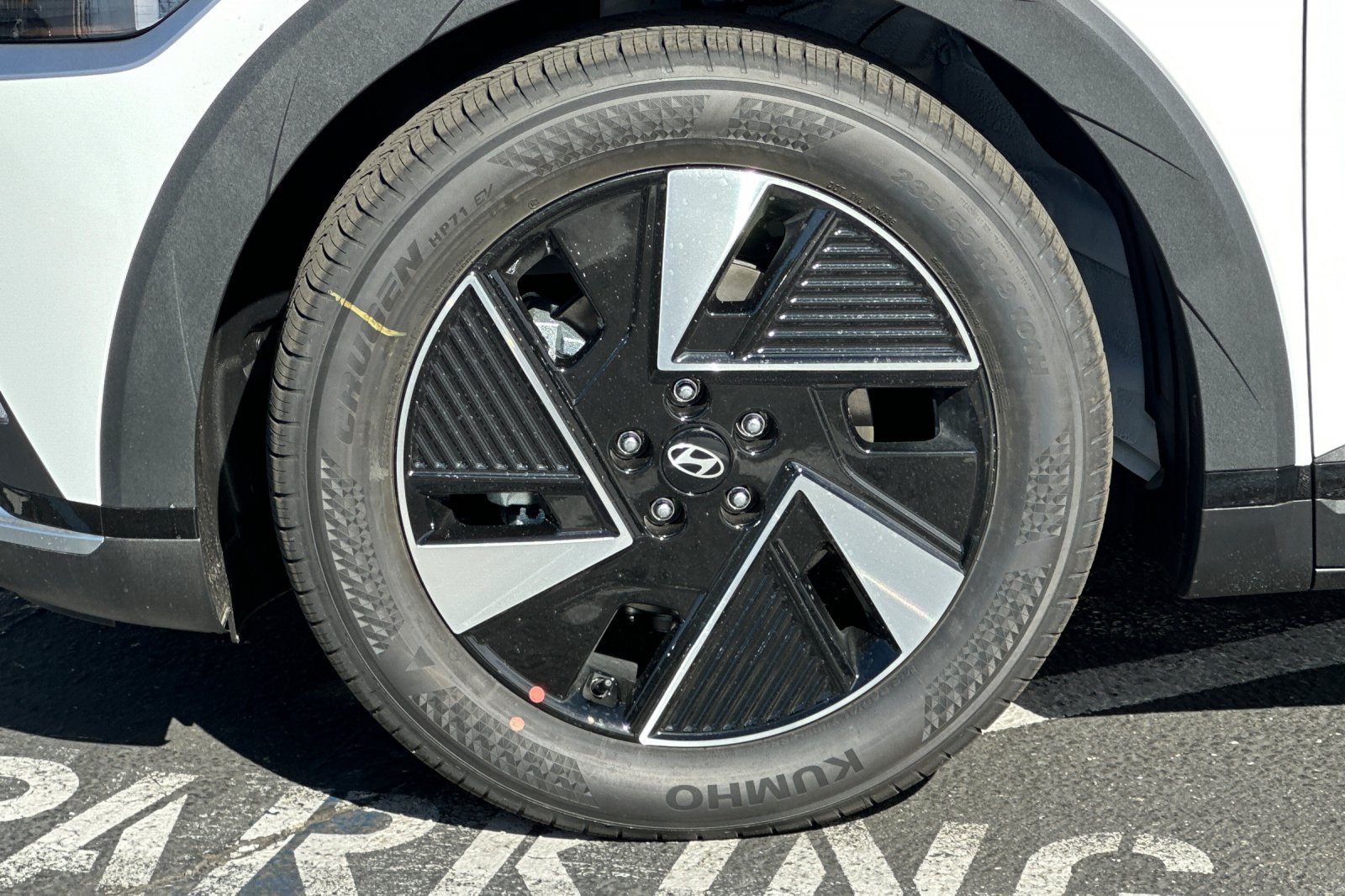 New 2027 Hyundai Ioniq 5 SE RWD image 23